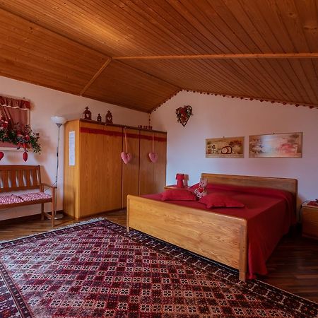 Ai Due Pini B&B Пескантина Екстериор снимка