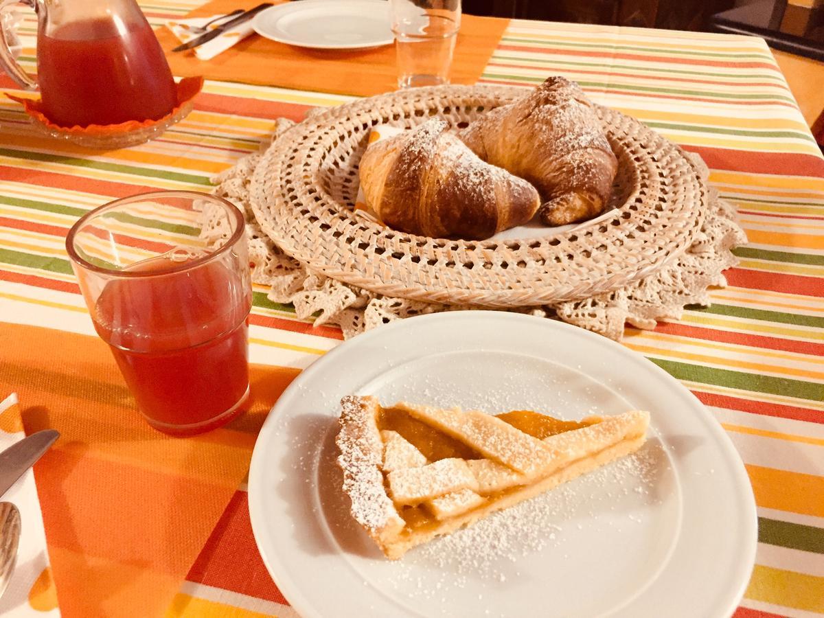 Ai Due Pini B&B Пескантина Екстериор снимка