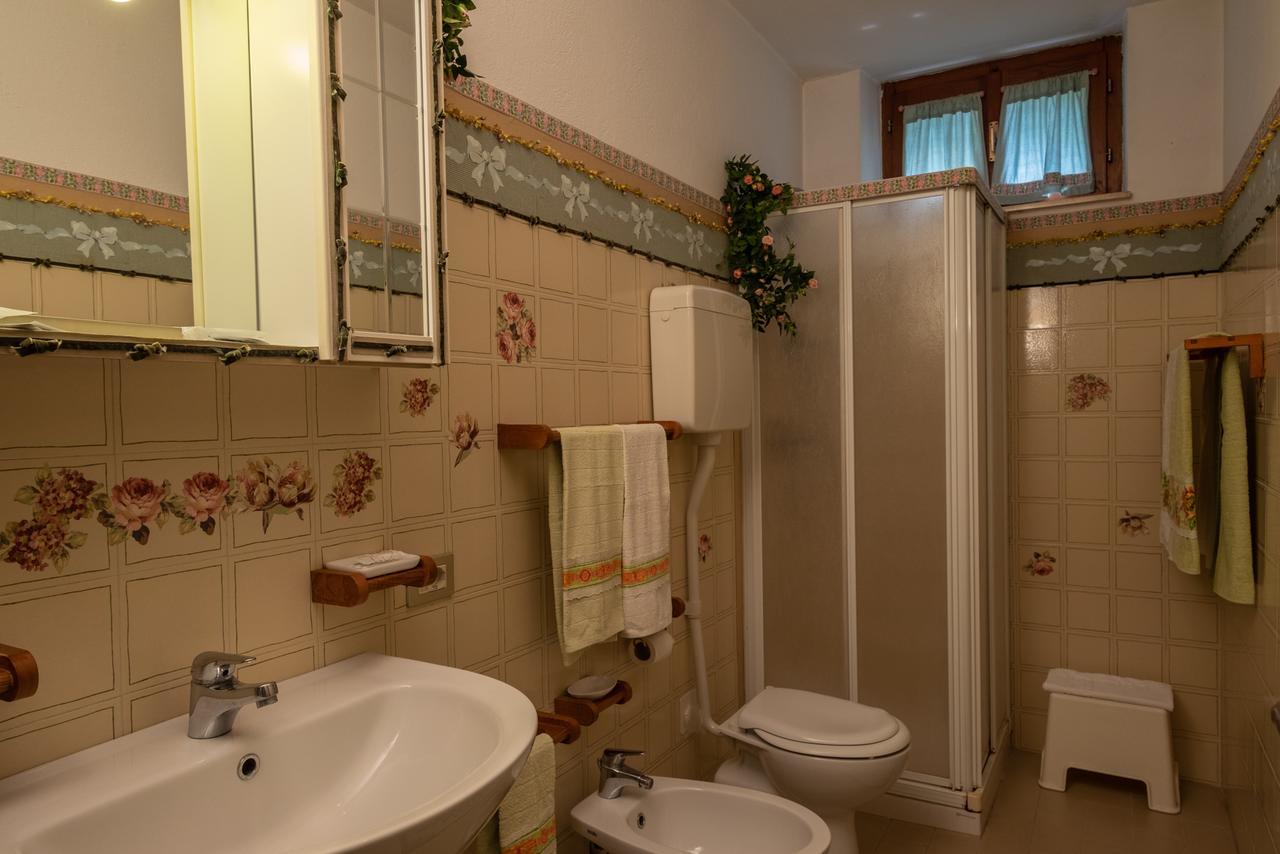 Ai Due Pini B&B Пескантина Екстериор снимка