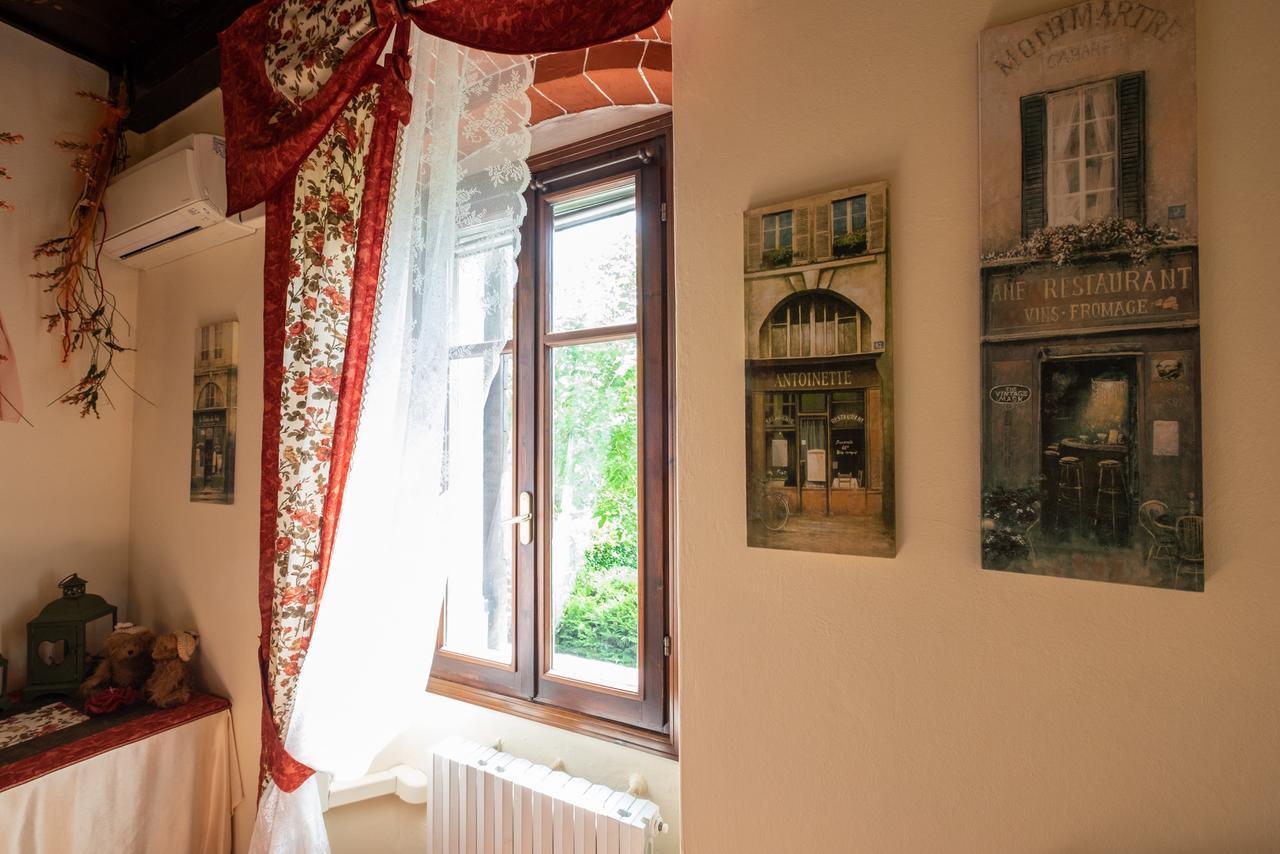 Ai Due Pini B&B Пескантина Екстериор снимка